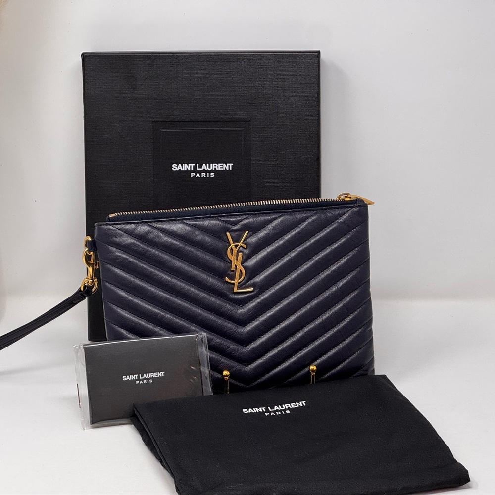 💯Authentic YSL Navy Blue Cassandra Chevron Wristlet - Picture 11 of 12